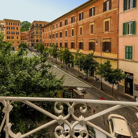 Maisondesfleurs Řím